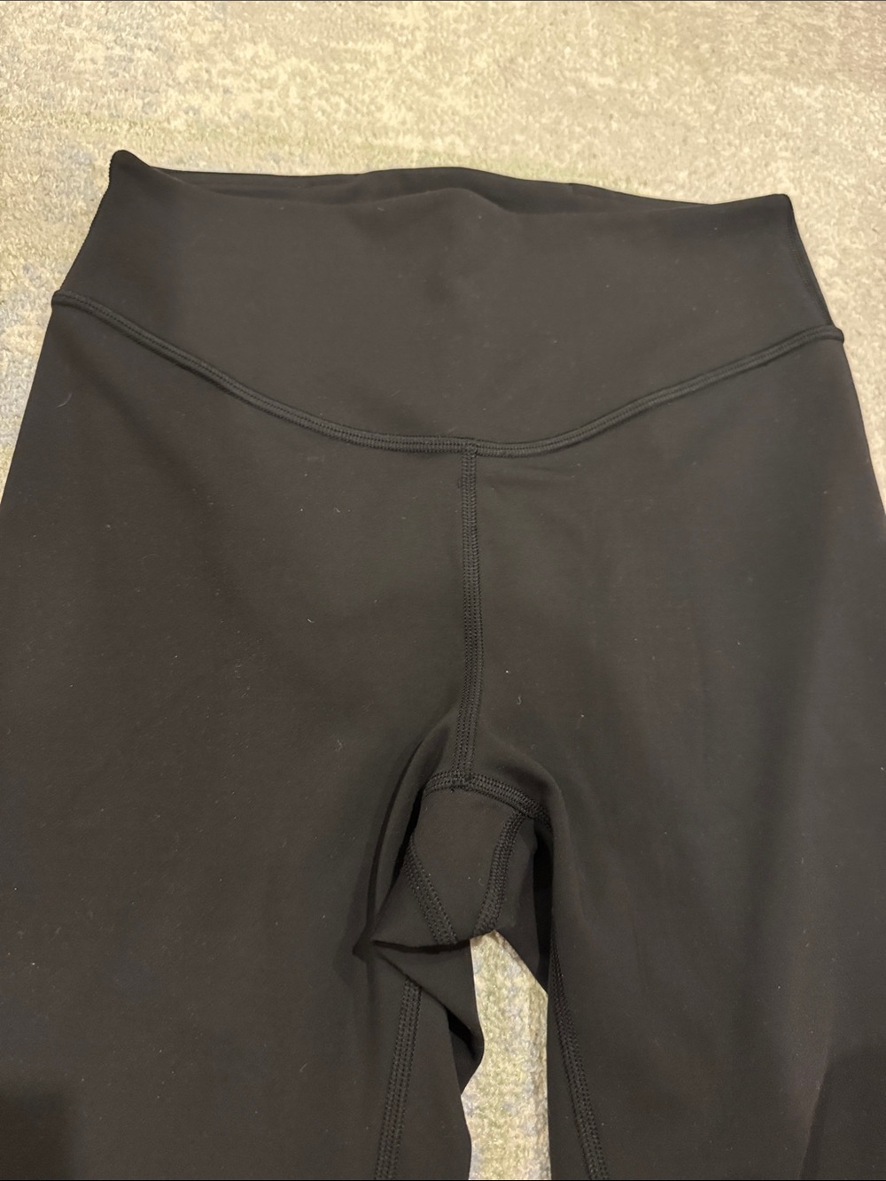 Women’s Lululemon Black High Waist Leggings - Picture 3 of 4